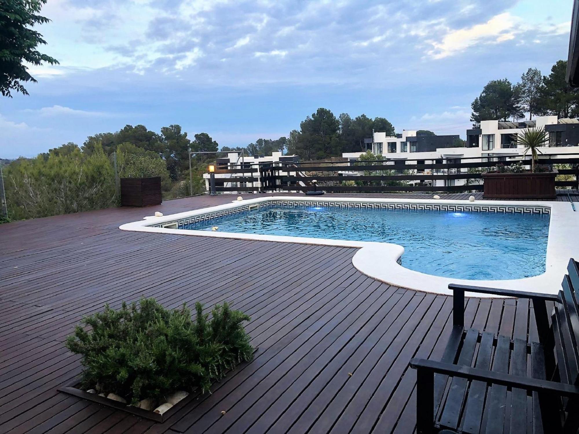 Villa Du Lac Speciale Pour Famille Avec Enfant Riudecanyes Eksteriør bilde